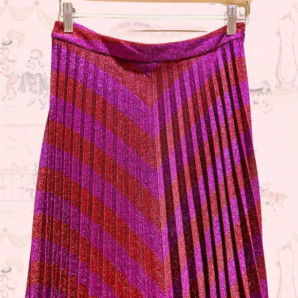 Zara Pleated Chevron Skirt with Metallic Thread - Picture 7 of 8